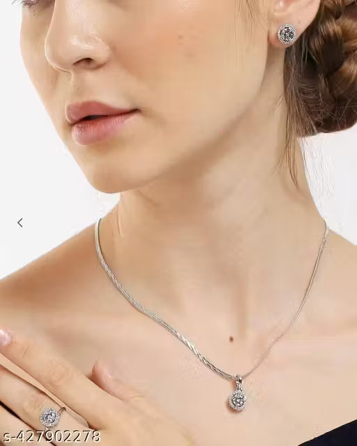 Allure Charming Pendants & Lockets